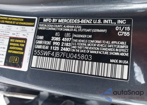 2015 Mercedes-Benz C 300 z USA, uszkodzony, nr VIN 55SWF4JB7FU045803